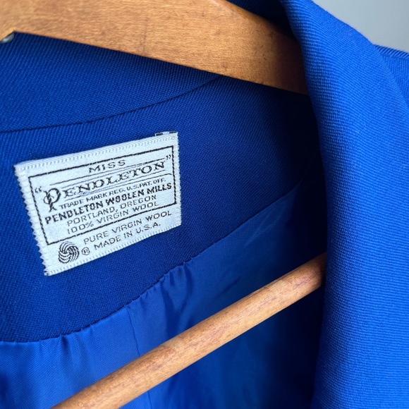 Pendleton women’s blazer and skirt set. - Picture 10 of 13